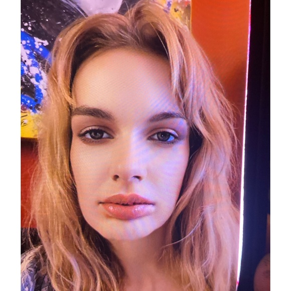 Meet your Posher, Jennifer - Picture 1 of 1